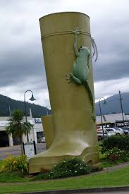 The Golden Gumboot Tully Queensland Stands At 7 9m Roadside Attractions Roadside Street Art