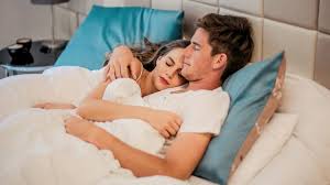 Ich schlafe nachts in meinem bett i sleep in my bed at night. Schlaft Man Zu Zweit Im Bett Besser