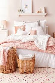 Dusty Blush Pink And White Bedroom Decor Ideas They Re All Gorgeous Decoratingideas Bedroomidea Dusty Pink Bedroom Pink Bedroom Design White Bedroom Decor