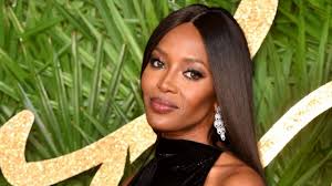 These og supermodels reunited outside the fendi show on jan. Naomi Campbell Hullenlos Nackt Mit 50 Die Scharfsten Bilder Des Supermodels News De