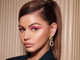 Janine marie elizabeth olson gutierrez, known professionally as janine gutierrez (born october 2, 1989) is a filipina actress, television host and commercial. Look Janine Gutierrez Stuns At New York Fashion Week The Filipino Times