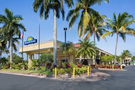 A promise as sure as the sun®. Days Inn By Wyndham Florida City Florida City Fl Hotels