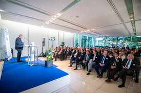 Im rahmen der „win nrw.bank business angels initiative unterstützen private investoren junge unternehmen mit kapital und wissen. Lee Sommerempfang