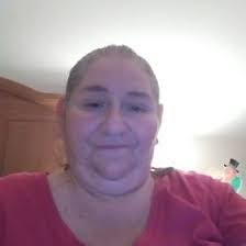 Amanda Beecroft's Instagram, Twitter & Facebook