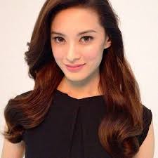 Tomorrow Belongs to me yaddako tosubwa Rose bwagenda okutetenkanya obulamu  n'omulenzi we yadde Sasha naye alemeddeko.