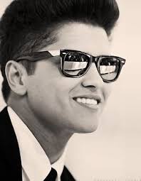 Risultati immagini per Bruno Mars - Calling All My Lovelies (CDQ)