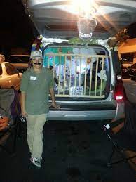 Zookeeper Kristin Me Trunk Or Treat Zoo Theme Trunk Or Treat Zoo Trunks