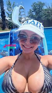 Kaylie Thibodeaux nude Instagram big tits goddess exposed -  AmateursCrush.com