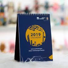 0%0% found this document useful, mark this document as useful. Flux Calendar Design Jasa Desain Kalender Meja Dinding Jakarta