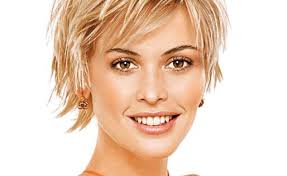 Short hair can be used to widen narrow faces and shorten long faces. Short Medium Hairstyles For Oval Short Hairstyles For Oblong Faces Hair Beauty At Repinned Net