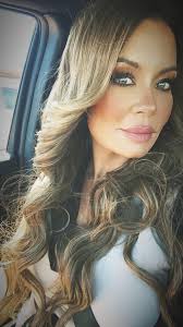 Chrissy May's Instagram, Twitter & Facebook