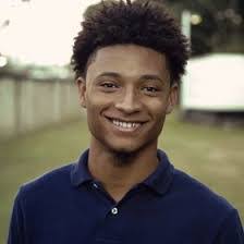 Donte Francis's Instagram, Twitter & Facebook