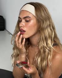 Fluff: Casual Cosmetics™️