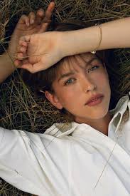 Splendide Model Jule Schmidt