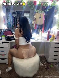 goldenariana  g0ldenariana Nude Leaks Photo 37 - NudoStar