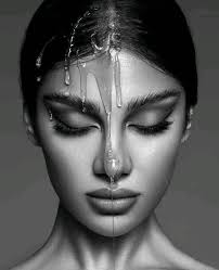 Sandra has taken human sculpture to another dimension 😏🍷 **Awesome  ArtWork By Sandra Dessalines, Haitian Sculptor.** *A genuine and committed  Artist.* I love it... IG: @sandradessalines Follow us