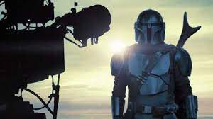 Disney Gallery Themandalorian Returns To Document The Making Of Season 2 On December 25 Star Wars Universe Disney Mandalorian