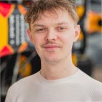 Robert Lunt's Instagram, Twitter & Facebook