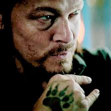 Le plateau de tournage de triple 9, dans lequel norman reedus joue un policier corrompu, était non loin de celui de the walking dead à atlanta, ce qui lui permettait d'aller de l'un à l'autre. Triple Nine Shared By Julia Rios On We Heart It