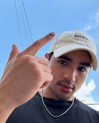 Antonio Stevens (@antonioostevens)