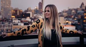 3:23 1 кбит/с 0.1 мб. Avril Lavin V Oktyabre Ustroit Blagotvoritelnyj Onlajn Koncert