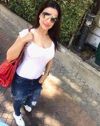 Pin On Ameesha Patel