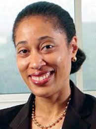 Sandra Landau's Instagram, Twitter & Facebook