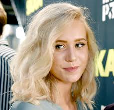 Josefine frida pettersen made her first tv show appearance as velformannens datter/velformannens datter in an episode, titled bryggeplass & tupé, of the comedy series, neste sommer, in april 2014. Josefine Pettersen Tomnchain