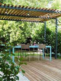 Backyard Pergola Ideas Apartment Therapy Dans ce cas les poutres horizontales se composent de. backyard pergola ideas apartment therapy