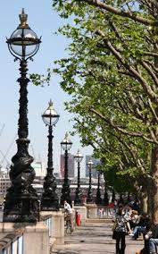 Walking Along Southbank In The Sunshine South Bank Houses Of Parliament London London