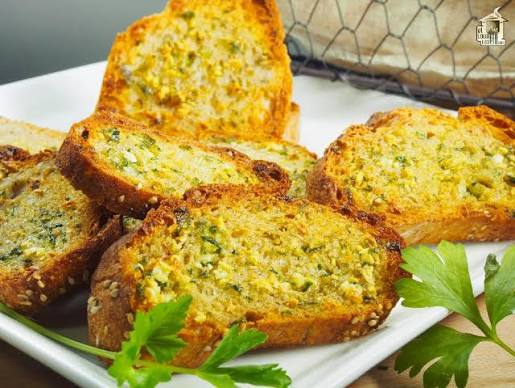 Pan de Ajo con Queso