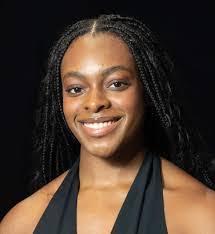 Kari Womack's Instagram, Twitter & Facebook