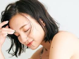 Amy Murakami's Instagram, Twitter & Facebook