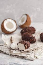 Raw Vegan Candy Bounty Vegan Candies Raw Vegan Vegan Recipes Healthy