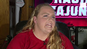 GET TO KNEAUX: Louisiana softball junior Bailey Curry