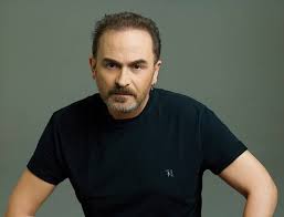 Αν σου αρέσει να κοιτάζεις γάμους celebrities και διάσημων μοντέλων, τότε με μια ματιά οι γάμοι των fashion blogger είναι ευφάνταστα δημιουργικοί, στιλάτοι και με τις πιο φρέσκες ιδέες διακόσμησης. Pantreythke Thn Agaphmenh Toy O Stamaths Gonidhs Pics Patras Events