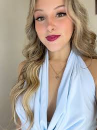 🥹 Hay un ripple effect muy importante del que poco se habla y es que,  cuando una mujer comparte su mensaje, no solo transforma su negocio, cambia  el estándar para todas las