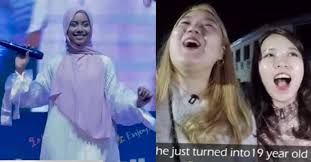 Lagu ini berkisar tentang perasaan pasangan yang telah dicurangi dan dikhianati oleh kekasih hatinya. She S Very Talented Ini Reaksi Penonton Korea Bila Lihat Sarah Suhairi Nyanyi Lagu Dangdut Media Hiburan