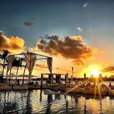 Waterfront Sundowners At The Luxe Mondrian South Beach Hotel Overlooking Biscayne Bay Downtown Miami By Bespokejourneysbyamy Miami Sunset