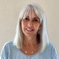 Fabiana Estrada Email & Phone Number