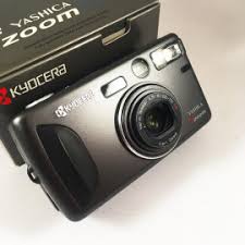 The t2 is a bit on the bulkier side and has some sound issues but. Yashica T Zoom Zeiss Vario Tessar 28 70 Box