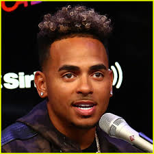 The Lyrics For Ozuna S Amor Genuino Are So Sad Read English Translation First Listen Lyrics Music Ozuna Just Jared
