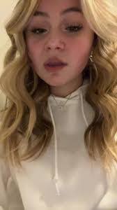 Andrew Avellar's Instagram, Twitter & Facebook