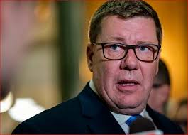 High Commissioner Wayne Robson was pleased to welcome Canadian Minister of  Agriculture and Agri-Food The Honourable Lawrence MacAulay to Kuala Lumpur  for a two-day trade mission to Malaysia. The Minister's visit highlighted