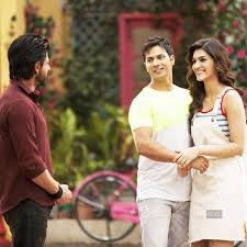 Shah Rukh Khan With Varun Dhawan And Kriti Sanon On The Sets Of Bollywood Film Dilwale In Hyderabad Photogallery Bollywood Images Bollywood Actors Bollywood