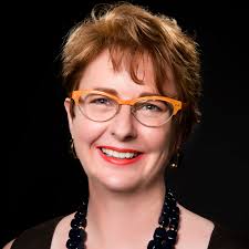 Hello, Hello: How to introduce people in a business context