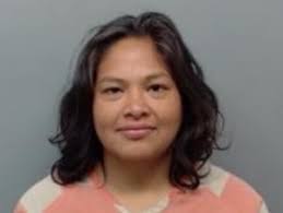 Woman arrested for assaulting Laredo restaurant owner, police say