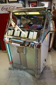 Jukebox With Images Jukebox Vintage Radio Jukeboxes