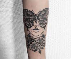 Best Flower And Butterfly Tattoos Ideas On Pinterest Find And Save Ideas About Flower And Butterfly Tat Butterfly Tattoo Traditional Butterfly Tattoo Tattoos