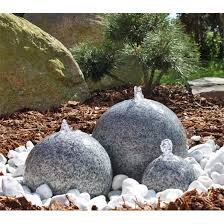 Wunderschoner Granit Kugel Springbrunnen Fur Ihren Garten Der Granitbrunnen Besteht Aus 3 Polierten Gran Springbrunnen Springbrunnen Garten Wasserspiel Garten